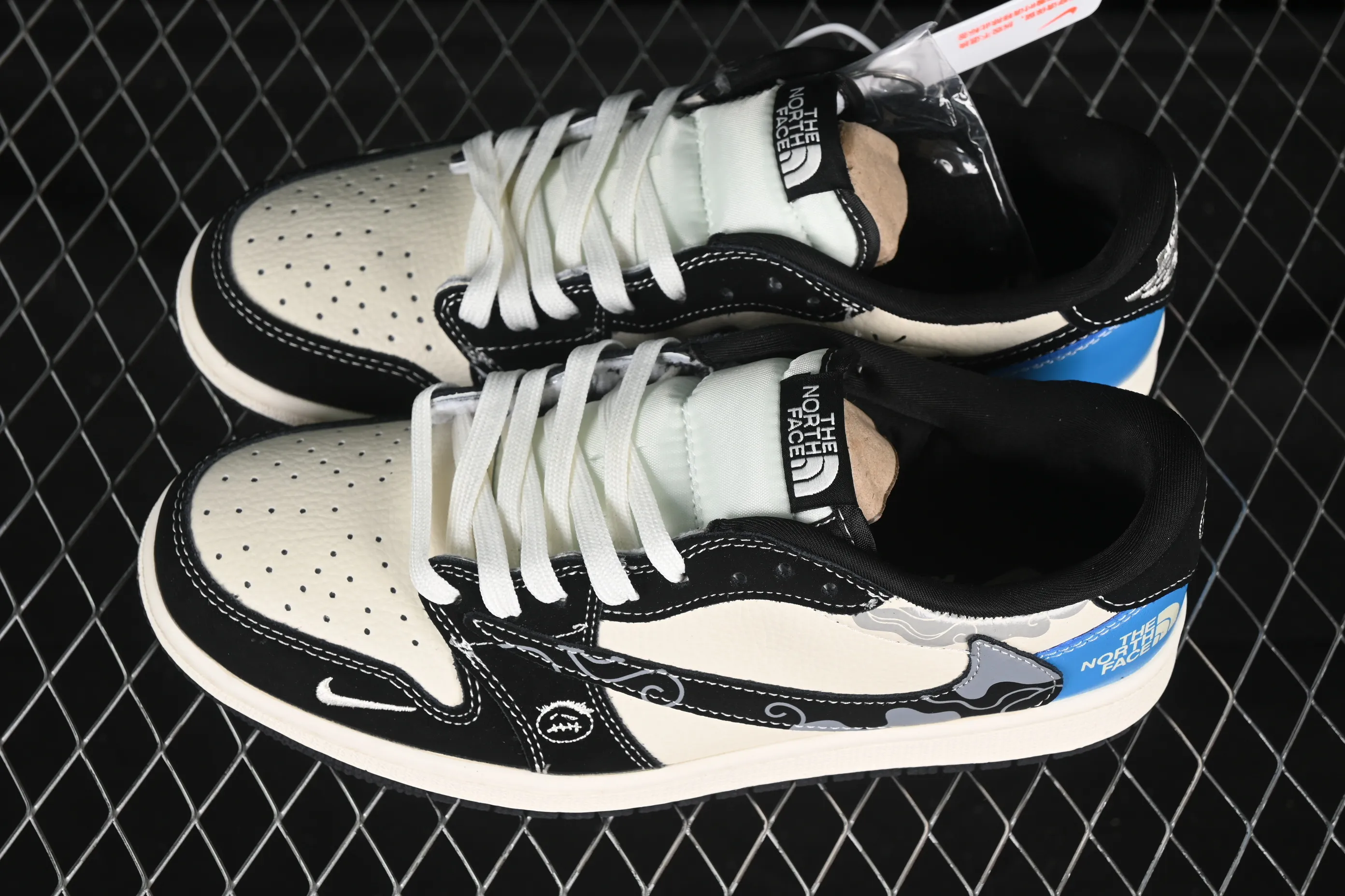 All categories Air Jordan Jordan series basketball shoes Air Jordan 1 Low High-end customized low-top sneakers Travis Scott x Fragment Design x Air Jordan 1 Low OG SP AJ1 North Face co-branded Xiangyun blue and black low-top cultural casual sneakers XS2024-052